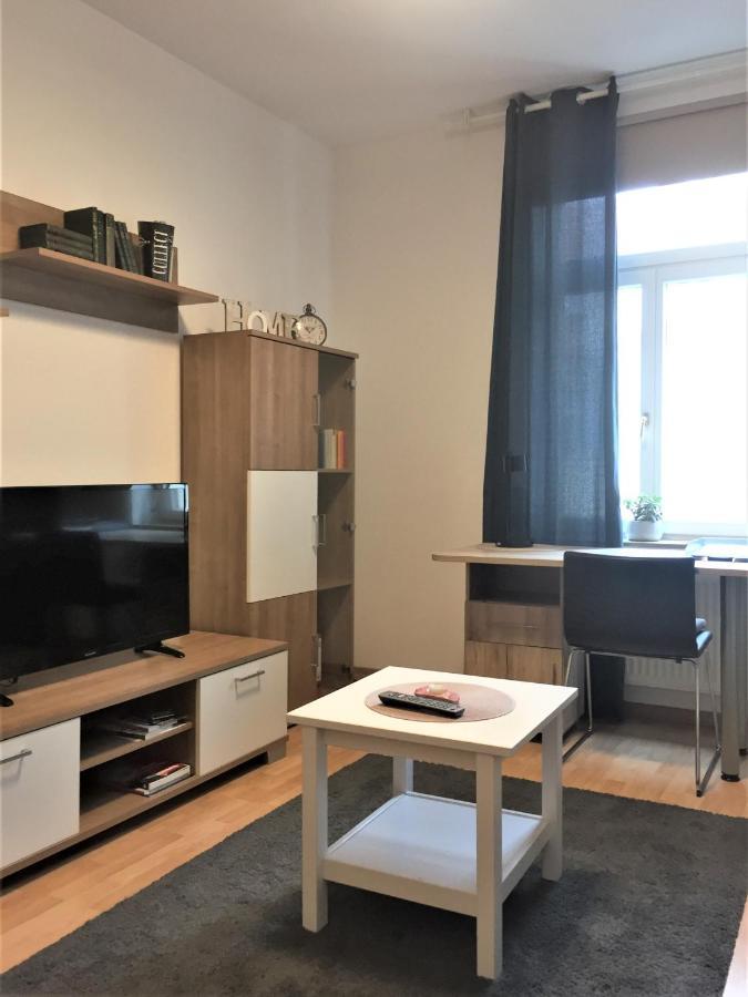 Ferienwohnung Leutzsch Am Leipziger Auenwald Екстер'єр фото